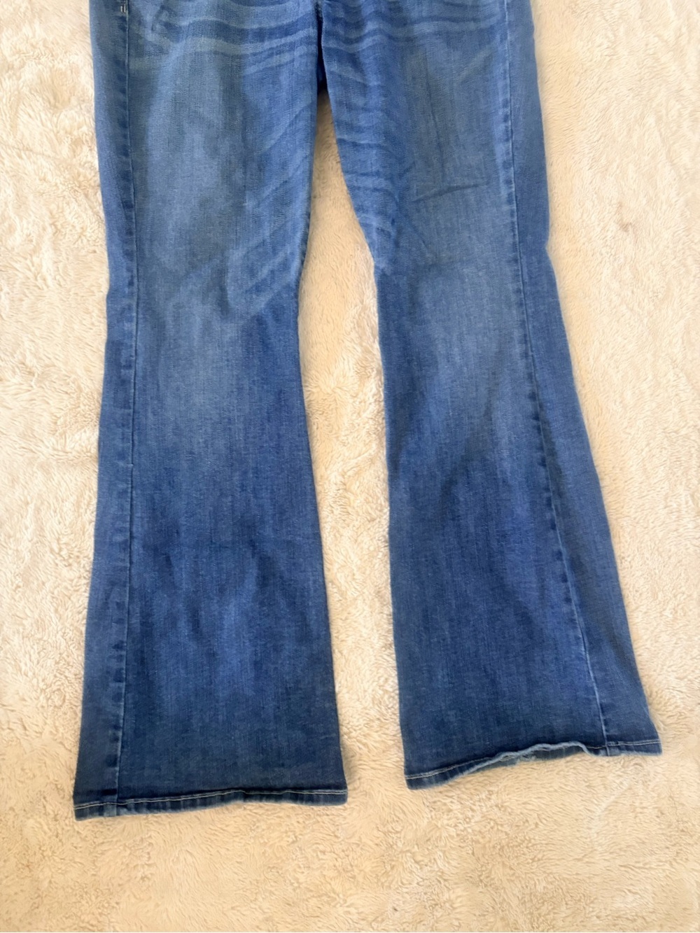 American Eagle Mid‑Rise Bootcut Jeans – Size 12 Short | Y2K Revival | - Picture 7 of 13